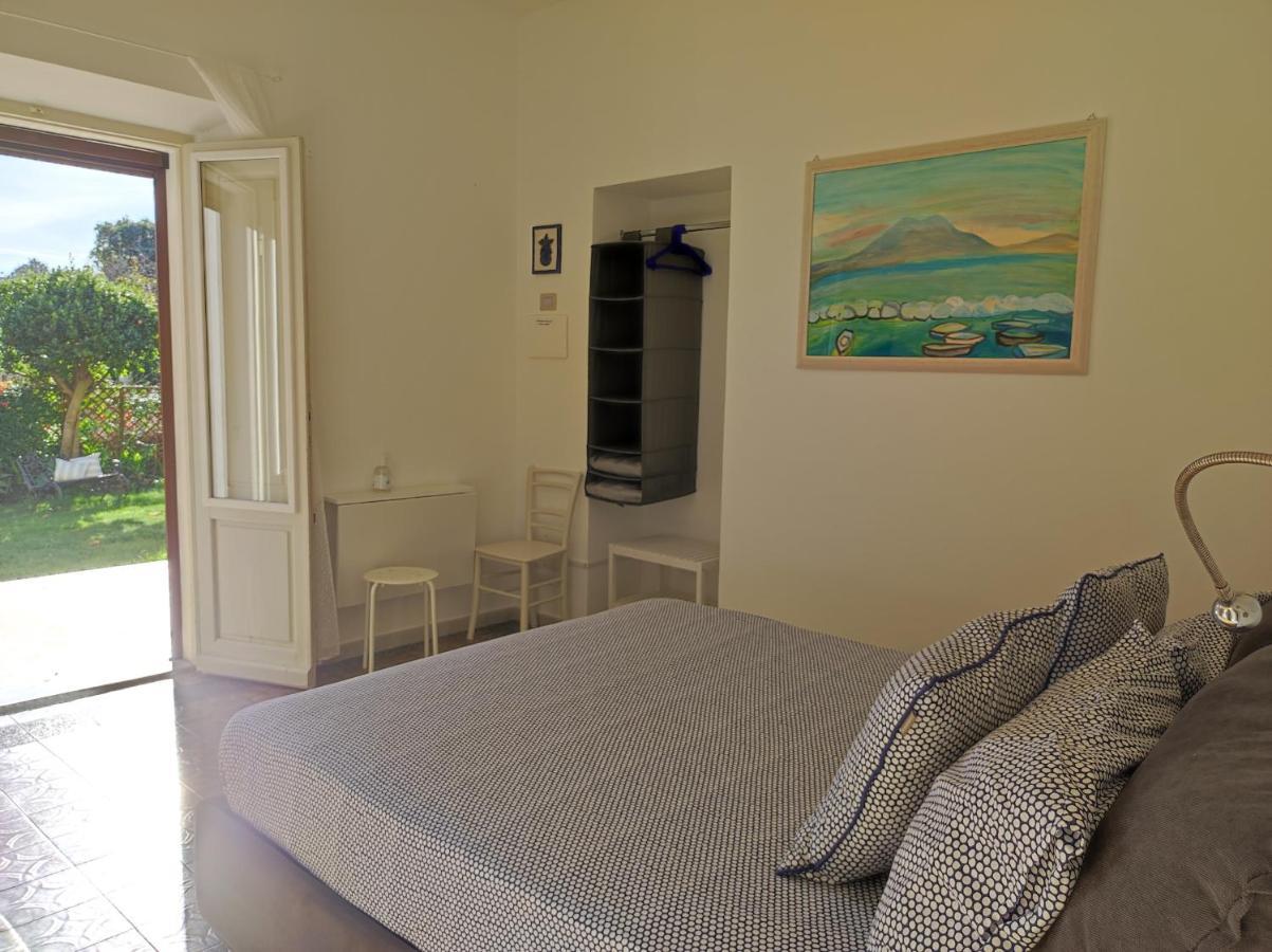 Il Giardino Di Tatiana Rooms & Breakfast La Maddalena  Dış mekan fotoğraf